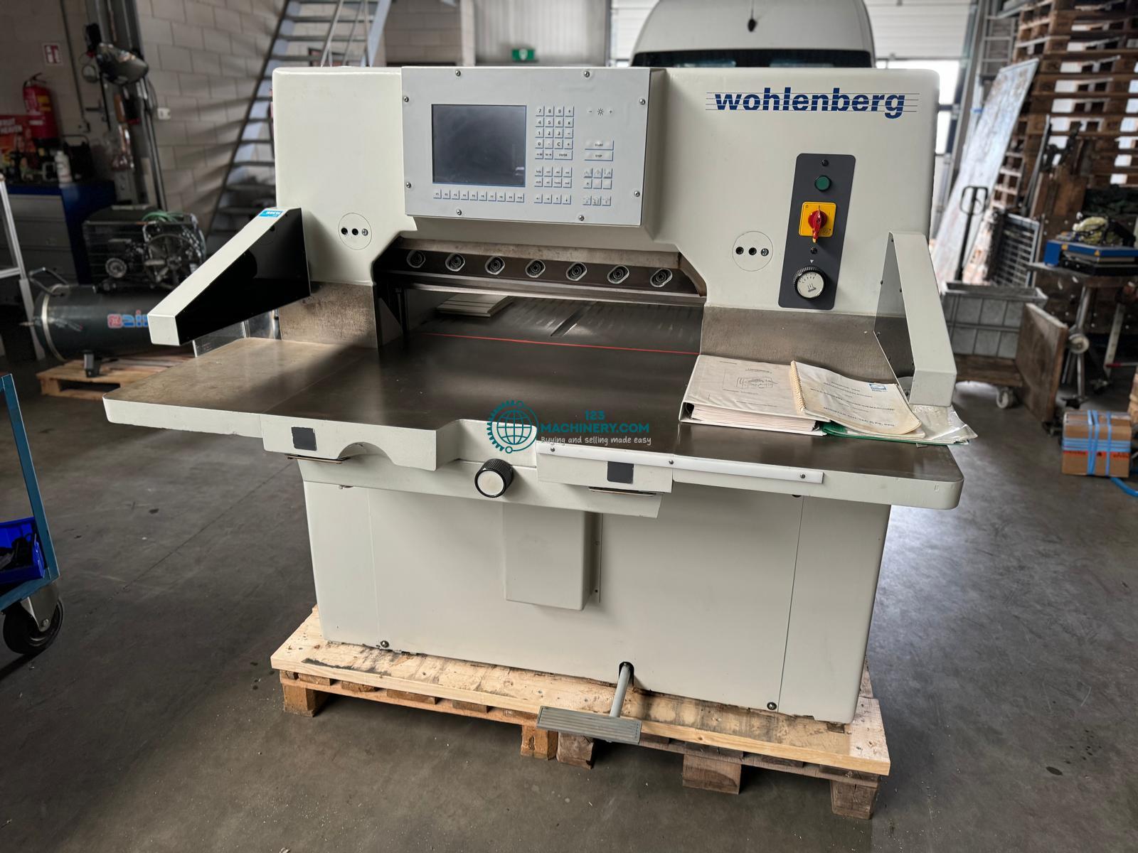 Wohlenberg 76 cut-tec papercutter